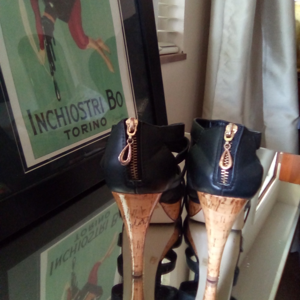 Shoes - Picture 3 of 3